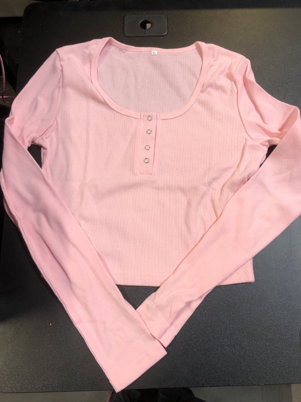 Photo 1 of Women's Pink Long Sleeve Crop Top XL