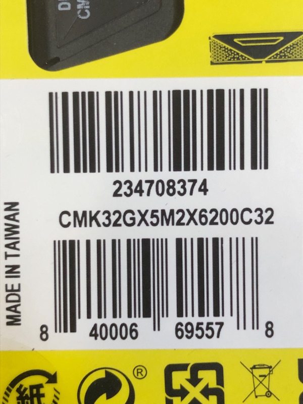 Photo 3 of CORSAIR VENGEANCE DDR5 RAM 32GB (2x16GB) 6200MHz CL32 Intel XMP iCUE Compatible Computer Memory - Black (CMK32GX5M2X6200C32)