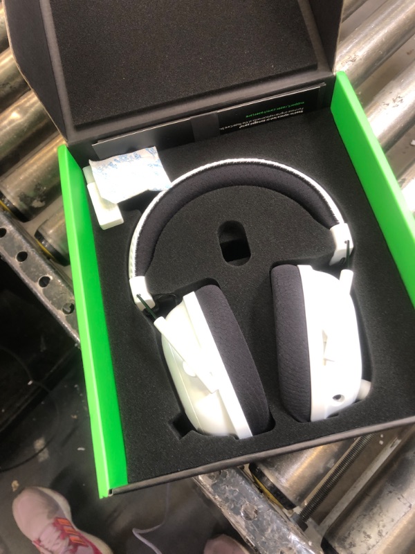 Photo 2 of NEW Razer BlackShark V2 Pro Wireless Gaming Headset 2023 Edition: 50MM Titanium Drivers - HyperClear Super Wideband Mic - Noise-isolating Earcups - Ultra-Soft Memory Foam- 70 Hour Battery Life - White