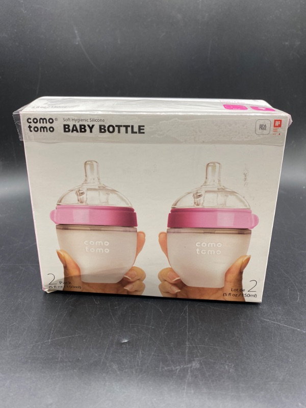 Photo 2 of Comotomo Baby Bottle, Pink, 5 Ounce, 2 Count 
