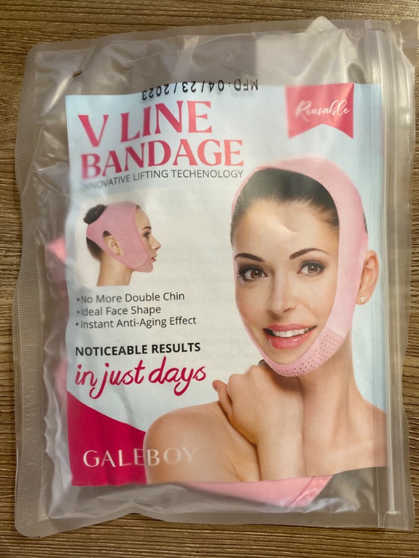 Photo 2 of Galeboy V line Lifting Mask Double Chin Reducer, Chin Strap for Double Chin for Women & Men (66cm)
