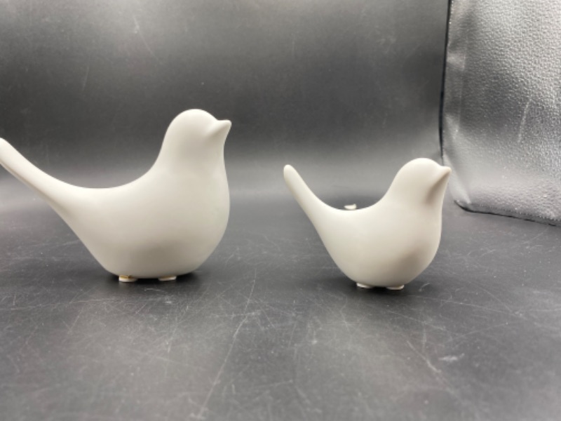 Photo 2 of Insiswiner Small Animal Statues Home Ceramic Decor White Birds Figurine Garden Cottage Decorative
