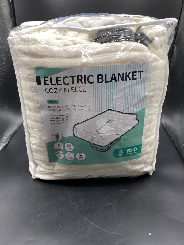 Photo 2 of XINIUSLEEP Heated Blanket Twin Flannel Sherpa Electric Blanket, Reversible Heating Blanket with 3 Heating Levels & 4 Hours Auto Off, Safe Electric Blanket with ETL Certification?Beige, 62"×84"?
