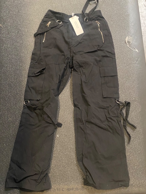 Photo 1 of  ( Size Medium) NEW STYLE Classic Fashion Cargo Pants 