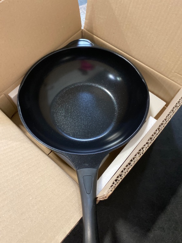 Photo 2 of 32cm Frying Pot, Long Lasting Aluminium Frying Pan with Ceramic Non-Stick Coating Pans Corrugated base for Kitchen Black
