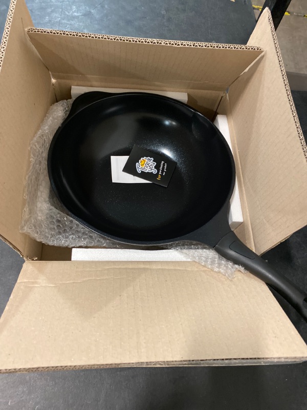 Photo 1 of 32cm Frying Pot, Long Lasting Aluminium Frying Pan with Ceramic Non-Stick Coating Pans Corrugated base for Kitchen?Black?
