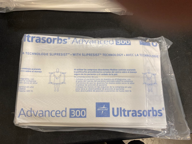 Photo 2 of Medline Ultrasorbs Advanced+ Premium Underpads with Polymer for Superior Leak Protection, 300 lb Weight Capacity, 30x36 Inches / 5 Count
