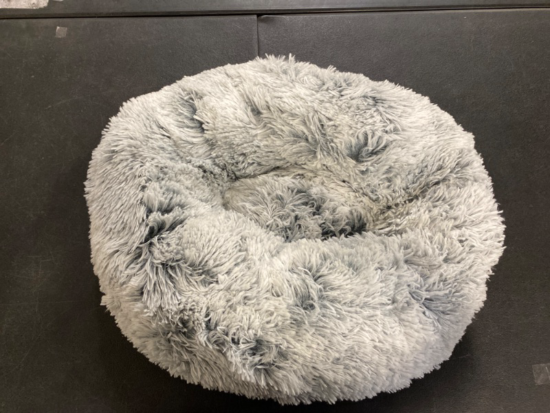Photo 1 of Calming Cat Bed,Indoor Washable Donut Dog Bed with Fluffy Faux Fur Plush, Round Anti Anxiety Pets Bed, Warming Cuddler Cushion Bed for Small Medium Dogs and Cats (20 * 20 inch, Gradient Gray)