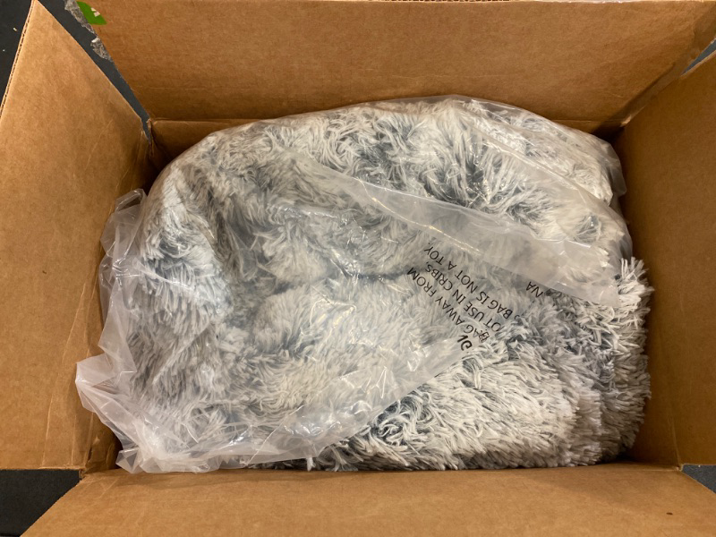 Photo 1 of Calming Cat Bed,Indoor Washable Donut Dog Bed with Fluffy Faux Fur Plush, Round Anti Anxiety Pets Bed, Warming Cuddler Cushion Bed for Small Medium Dogs and Cats (20 * 20 inch, Gradient Gray)