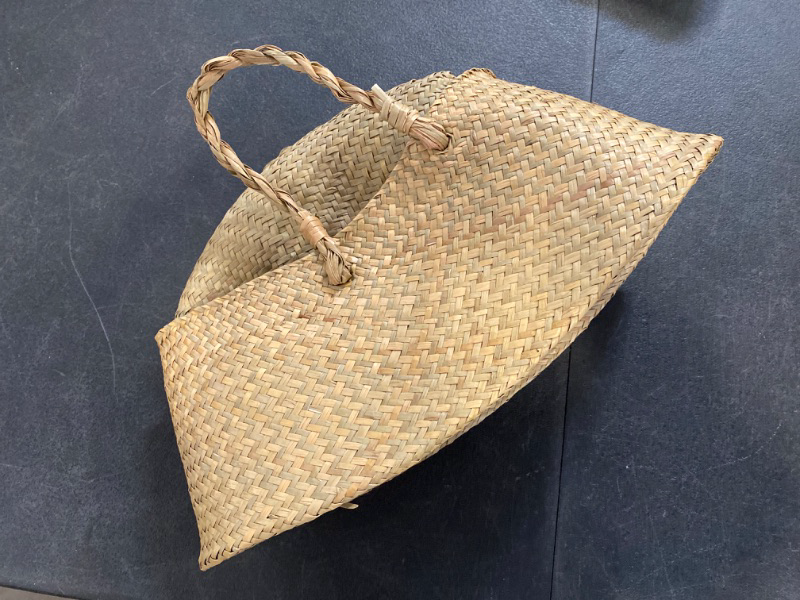 Photo 2 of Large Woven Seagrass Belly Basket for Plant, Grocery, Picnic, 12" Diameter x 14" Height