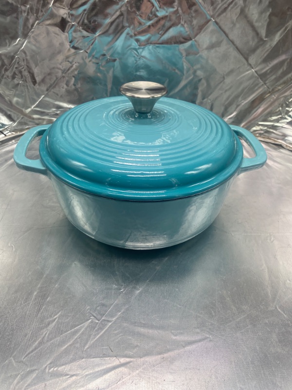 Photo 2 of NUTRIUPS Enameled Cast Iron Dutch Oven Pot with Lid Cast Iron Pot 3-Quart (Gradient Blue)