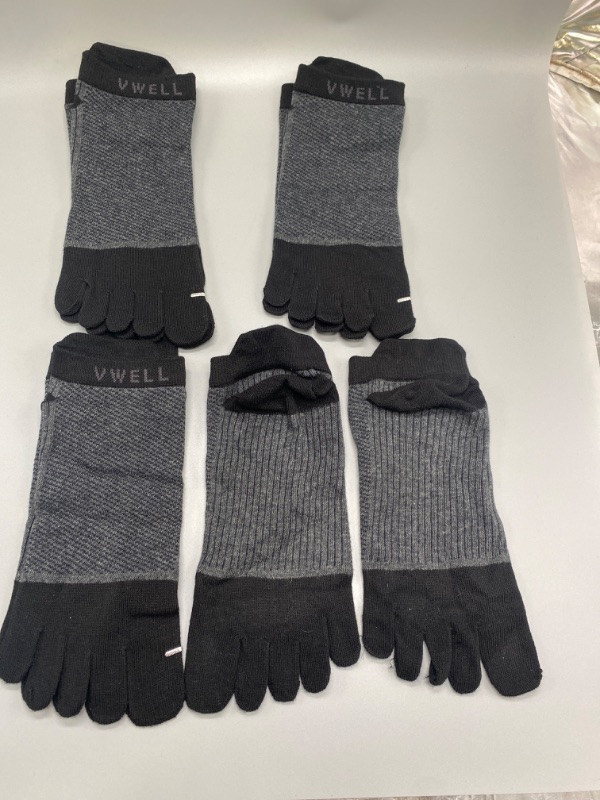 Photo 2 of Size 7-11 VWELL Cotton Toe Socks Five Finger Socks No Show Crew Athletic Running Socks 4 Pairs