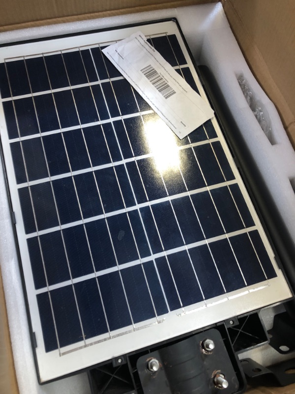 Photo 1 of 1200W SOLAR LIGHT FOR HOUSE USE 