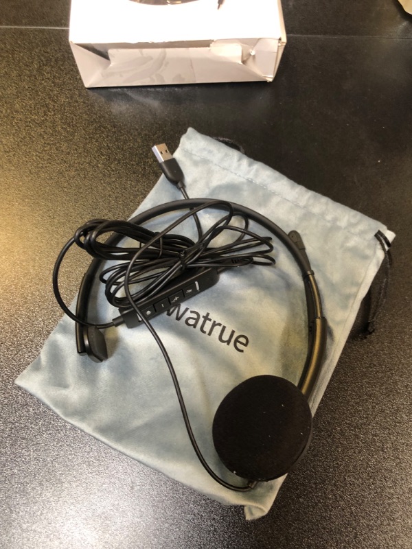 Photo 1 of Awatrue USB 3.5 mm Computer Headset