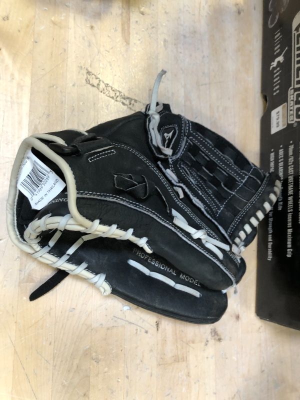 Photo 2 of Mizuno Shadow Pro Series 13 `` Baseball Glove
