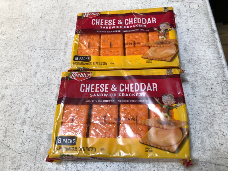 Photo 2 of Keebler Sandwich Crackers, Single Serve Snack Crackers, Office and Kids Snacks, Cheese and Cheddar, 11oz Tray (8 Packs) 1.38 Ounce (Pack of 8)