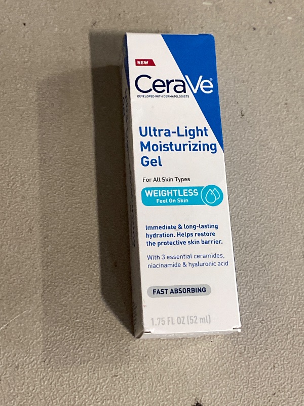 Photo 1 of CeraVe Ultra-Light Moisturizing Gel, Hydrating Gel Face Moisturizer with Ceramides, Niacinamide, Hyaluronic Acid, Fragrance Free, Oil-Free, Weightless Mattifying Moisturizer, 1.75 FL Oz