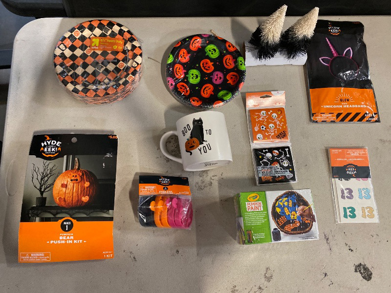 Photo 1 of 10 Halloween items/ decor 