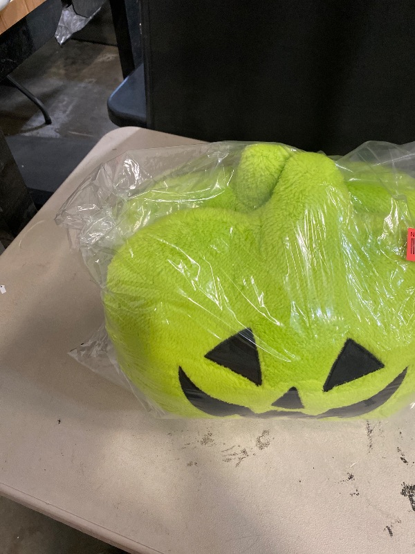 Photo 1 of  2 pack Pumpkin Shaped Halloween Faux Shearling Pillow Green - Hyde and EEK! Boutique