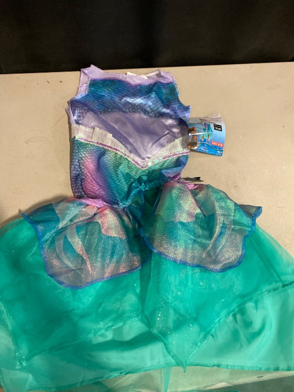 Photo 1 of  Size XS 3T - 4T isney Girls Little Mermaid Ariel Halloween Costume lights up 