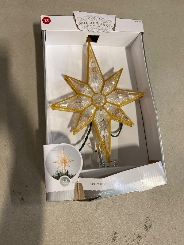 Photo 1 of Wondershop  tree topper 13in