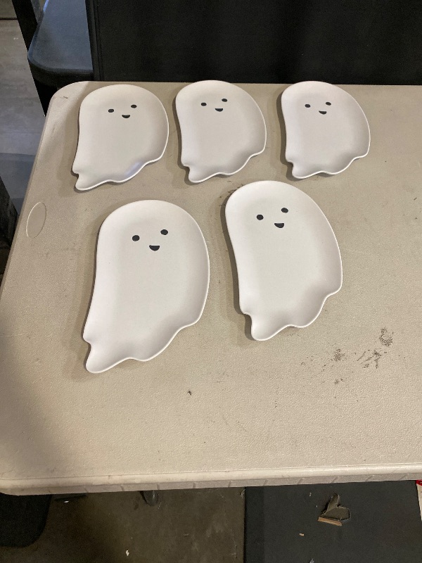 Photo 1 of 5 Pack 10.5 X 6.5 Ghost Shaped Melamine Plates Halloween  Hyde & Eek 