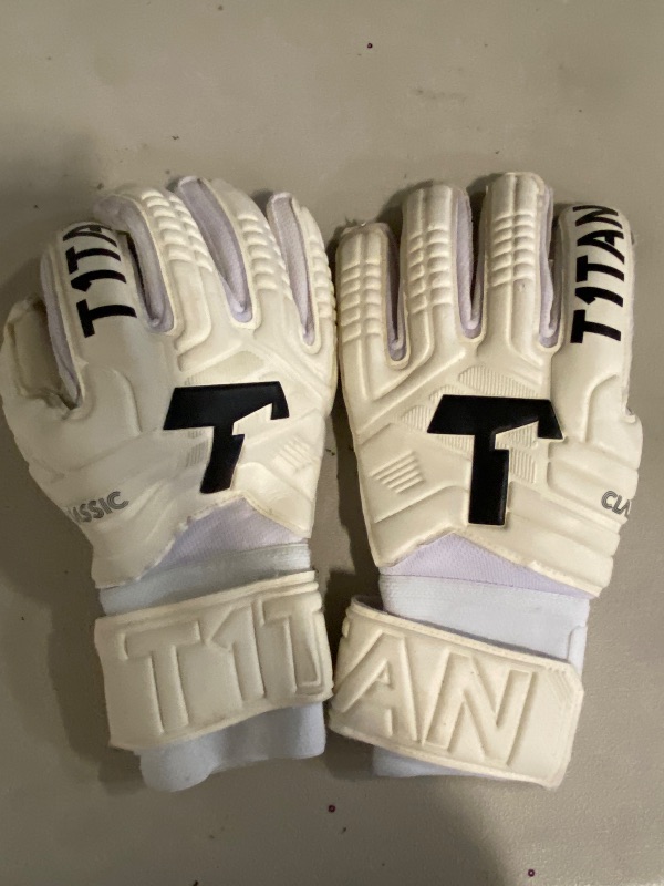 Photo 1 of T1TAN Classic 1.0 White-Out Junior (FP) Soccer Gloves Kids - Goalie Gloves for Goalkeeper - Football - Kids & Youth - with Finger Protection