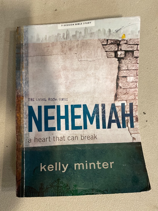 Photo 1 of Nehemiah: A Heart That Can Break - Bible Study Book (The Living Room Series)