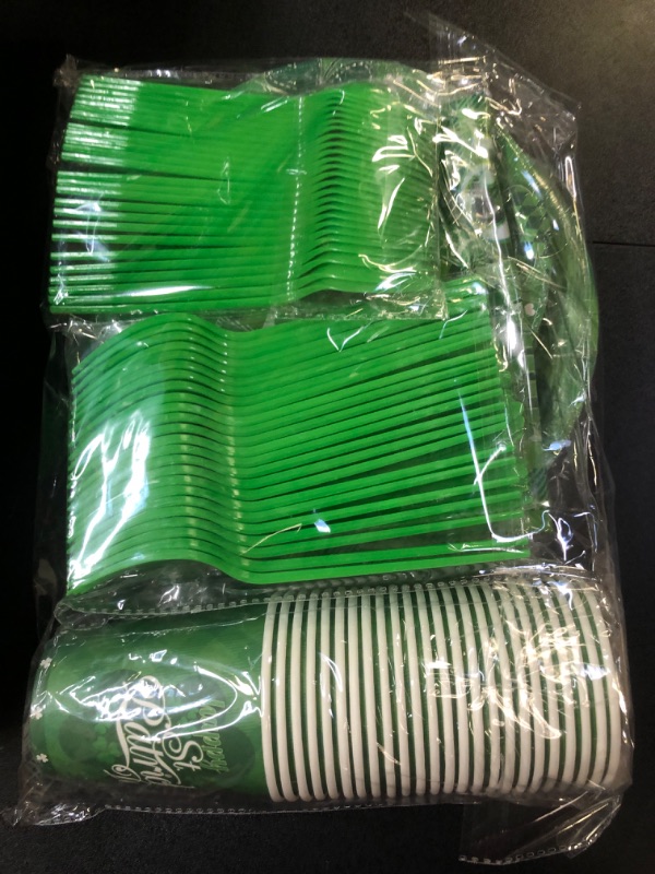 Photo 2 of 169Pcs St Patrick's Day Party Supplies Lucky Plates Napkins Green Irish Shamrock Paper Tableware Set St Patrick's Disposable Dinnerware Cups Forks Knives Spoons For 24 Guests