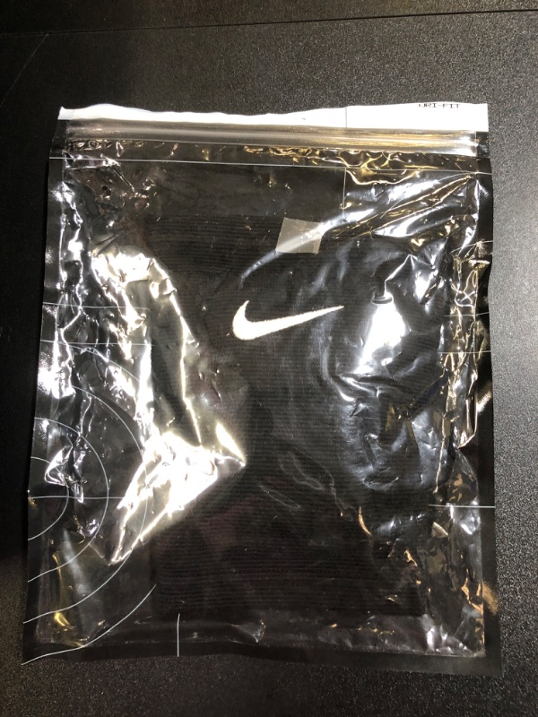 Photo 2 of Nike Essentials Volleyball Knee Pads Medium/Large Black