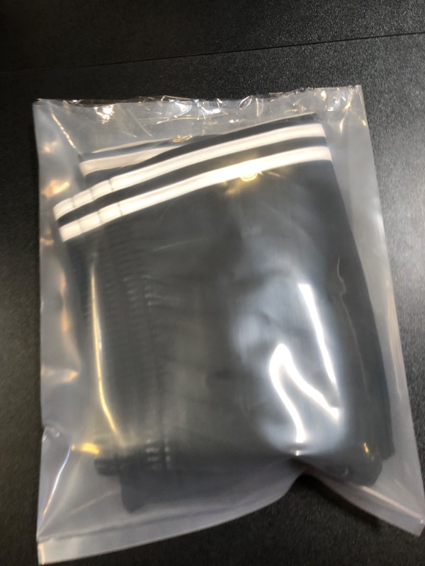 Photo 3 of Adidas Joggers Large 