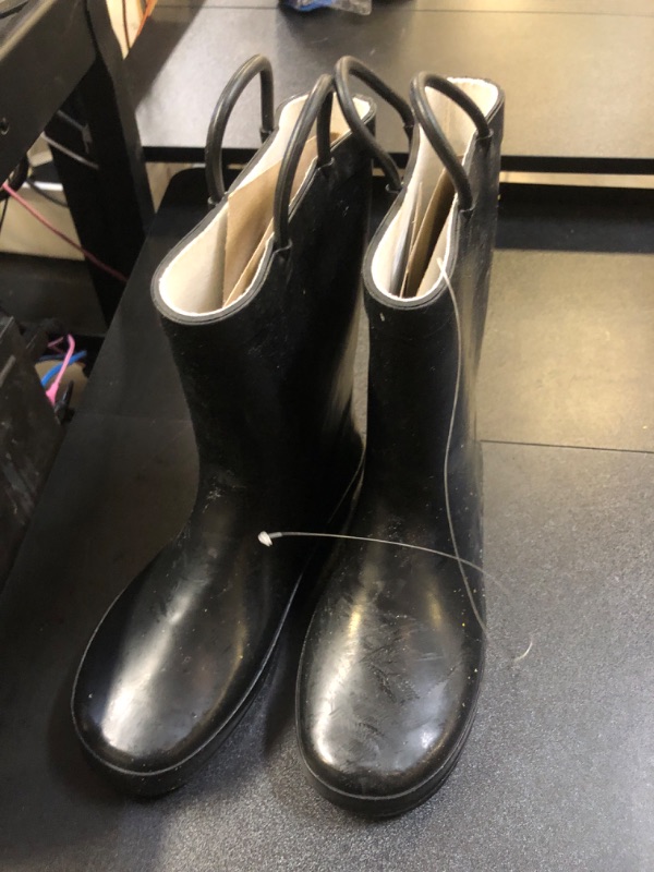 Photo 1 of Kids Rain Boots 2