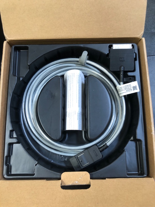 Photo 2 of Samsung Electronics 2021 5m One Invisible Connection Cable for Neo QLED 8K TV to Connect to Multiple Device Sources and Power Cord, High Speed Data Transmission, VG-SOCA05/ZA 5M Cable
