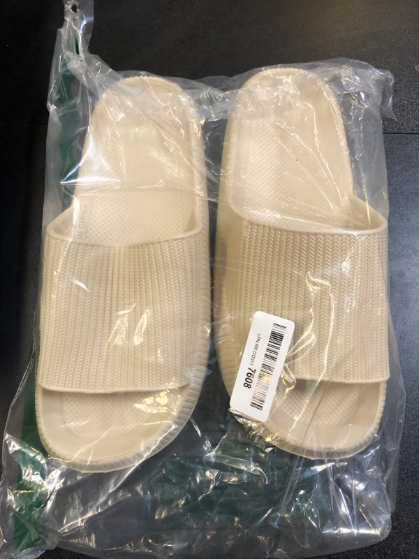 Photo 1 of Beige Slippers Men's Size 9-10