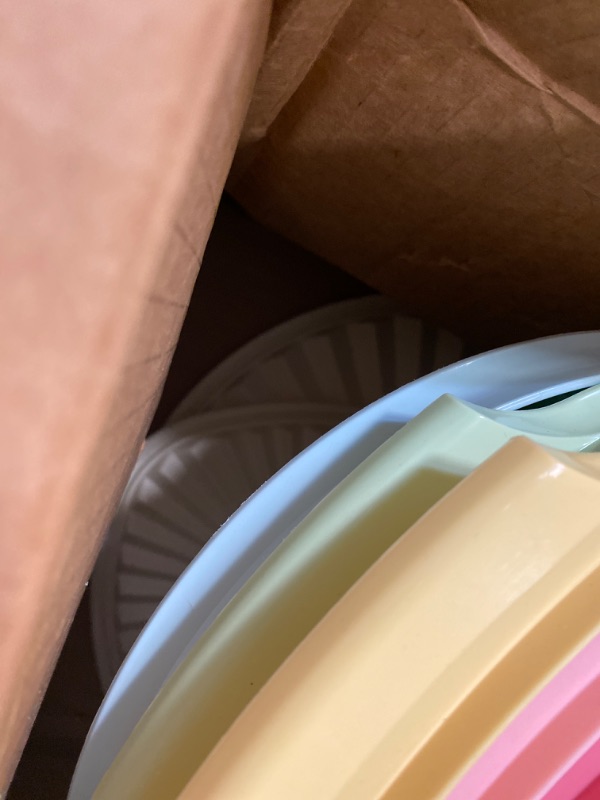 Photo 1 of Tupperware 5 Piece Servalier Set
