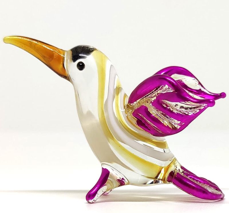 Photo 1 of Toucan Miniature Tiny Hand Blown Glass Art Figurines Animals Bird Collectible Gift Decorate (Amber Violet)
