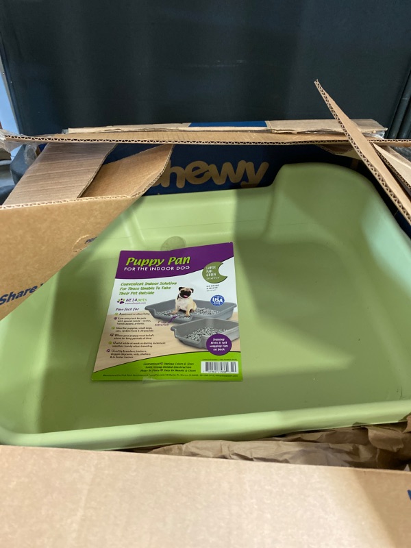 Photo 2 of Puppy Pan Dog, Cat & Small Animal Litter Pan, Green, Large
