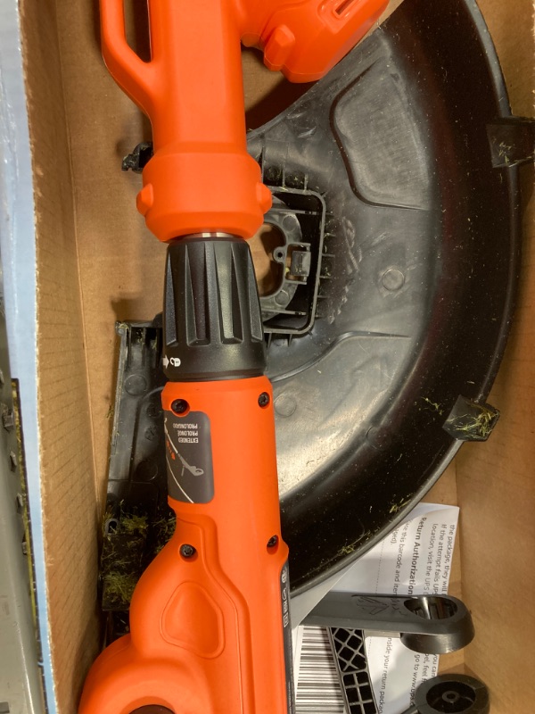 Photo 4 of *** NORMAL WEAR AND TEAR, NEEDS TO BE CLEANED *** BLACK+DECKER String Trimmer with Auto Feed, Electric, 6.5-Amp, 14-Inch (BESTA510)