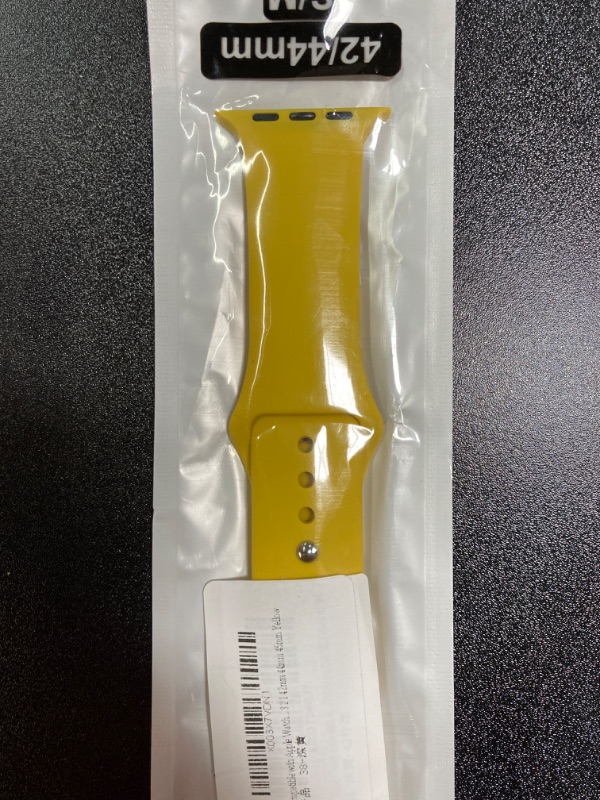 Photo 2 of Compatible with Apple Watch Silicone Sport Band for Series SE 8 7 6 5 4 3 2 1 38mm 40mm 41mm 42mm 44mm 45mm Yellow 42/44/45mm