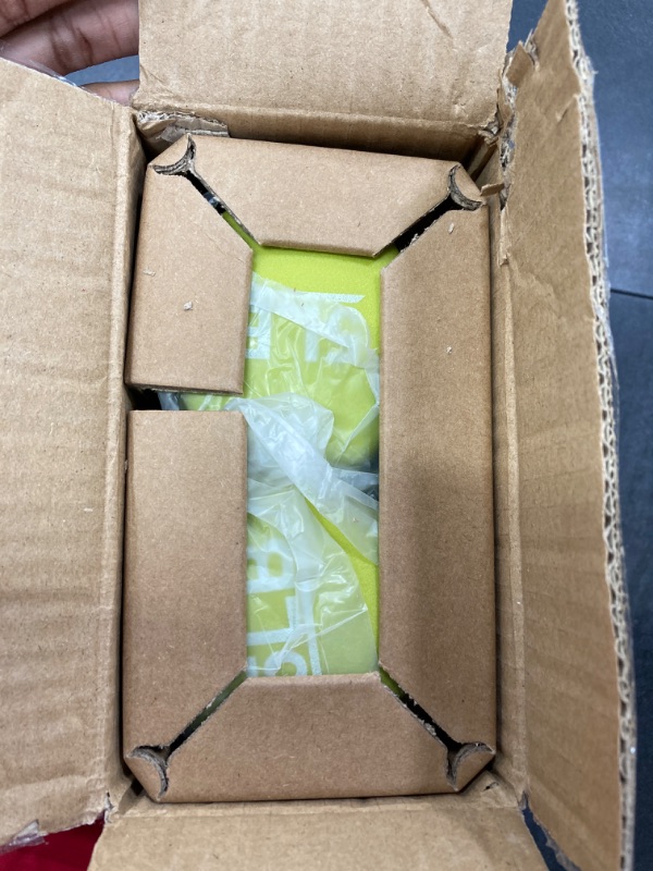 Photo 1 of Amazon Basics Neoprene Coated Hexagon Workout Dumbbell Hand Weight 5 Pound, Pair