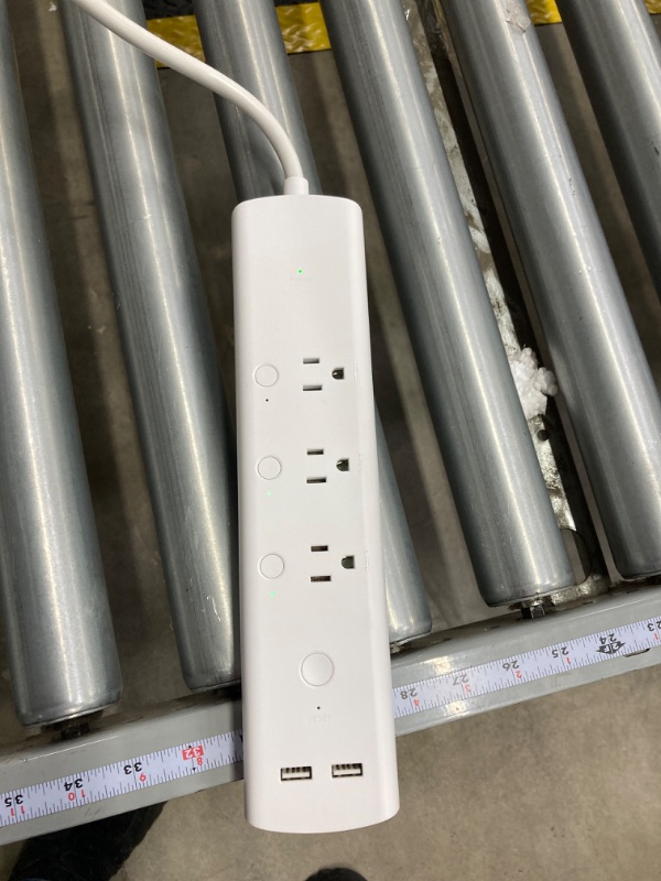 Photo 2 of Amazon Basics Rectangle Smart Plug Power Strip, Surge Protector with 3 Individually Controlled Outlets and 2 USB Ports, 2.4 GHz Wi-Fi, Works with Alexa, White, 11.02 *2.56*1.38in