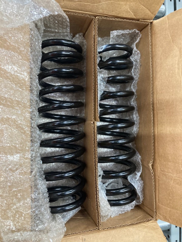 Photo 2 of MOOG 5390 Coil Spring Set