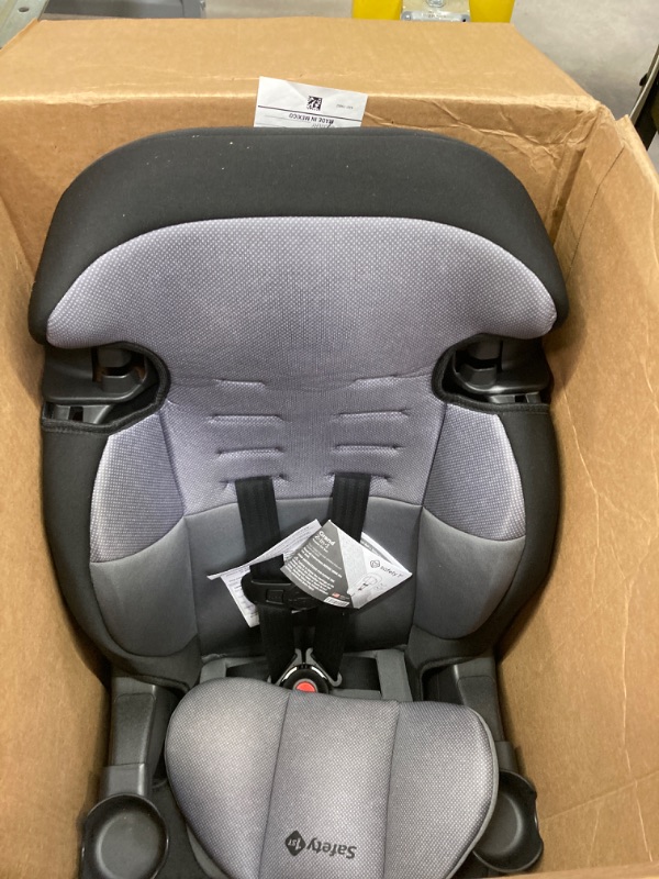 Photo 2 of Safety 1st Grand 2-in-1 Booster Car Seat, Extended Use: Forward-Facing with Harness, 30-65 pounds and Belt-Positioning Booster, 40-120 pounds, High Street