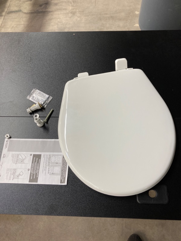 Photo 2 of *MAY BE MISSING PARTS*
Little2Big 81SLOW 000 Toilet Seat with Built-In Potty Training Seat, Slow-Close, and will Never Loosen, ROUND, White 1 Pack Round