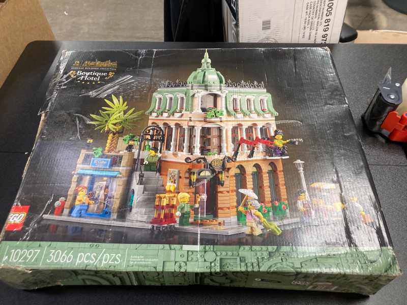 Photo 8 of LEGO Icons Boutique Hotel 10297 Modular Building Display Model Kit for Adults to Build, Set with 5 Detailed Rooms Including Guest Rooms and Gallery Standard Packaging. 
This set is complete with 21  bags numbered 1-14, (multiple bags of some numbers), The