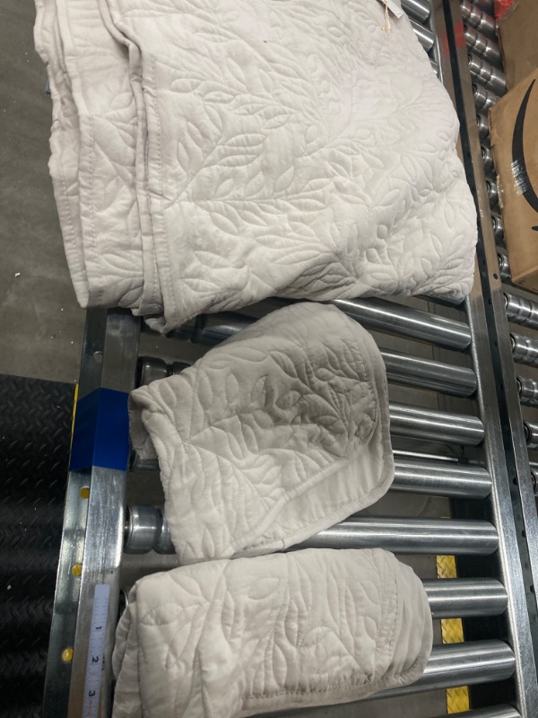 Photo 1 of Artisan 34 3 Piece Boho Quilt Set for King Size and Queen Size Beds-Bedding Set with 1 Quilt and 2 Pillow Shams (Taupe, Full/Queen) Full/Queen Taupe
