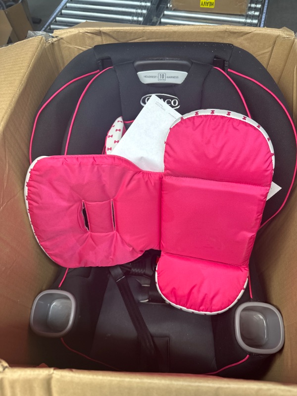 Photo 2 of Graco - Extend2Fit Convertible Car Seat, Kenzie