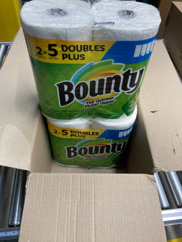 Photo 3 of Bounty Select-A-Size Paper Towels, White, 8 Double Plus Rolls = 20 Regular Rolls
