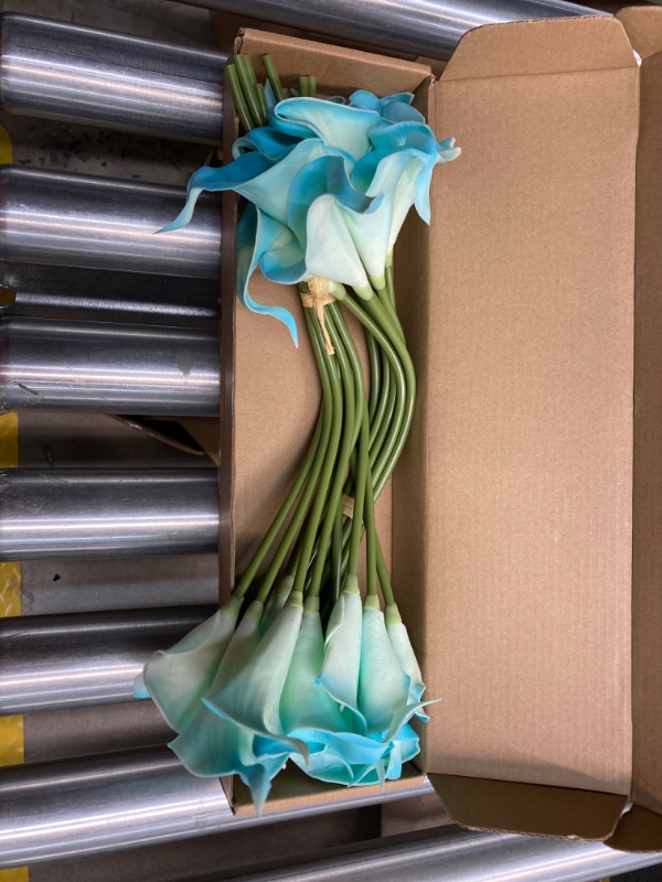Photo 1 of Artificial Calla Lily Flowers 12Pcs Fake Flower Bouquet Faux Calla Lilies for Home Kitchen Wedding Party, Peacock Blue Peacock-blue 12
