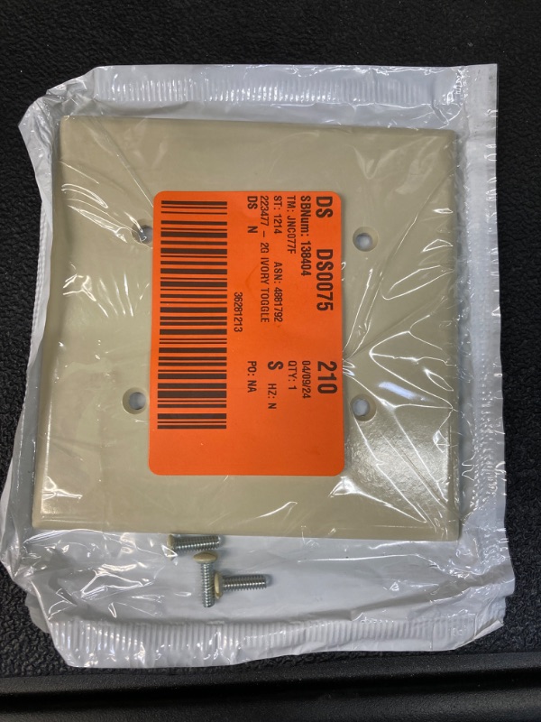 Photo 1 of ***SEE NOTES***   Leviton 86009 2-Gang Toggle Device Switch Wallplate, Standard Size, Thermoset, Device Mount, Ivory